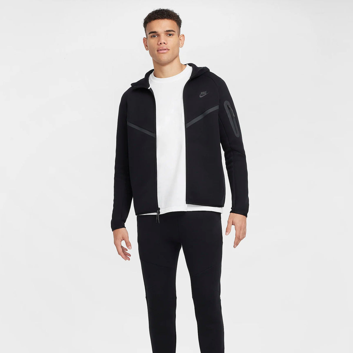 Tech Fleece Hoodie (M)