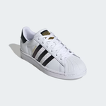 Superstars (W)