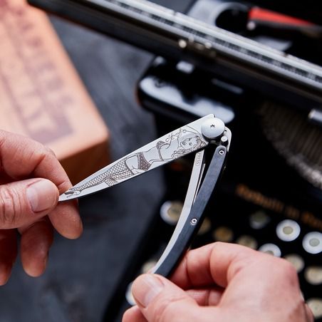 Deejo Pinup Ebony Wood