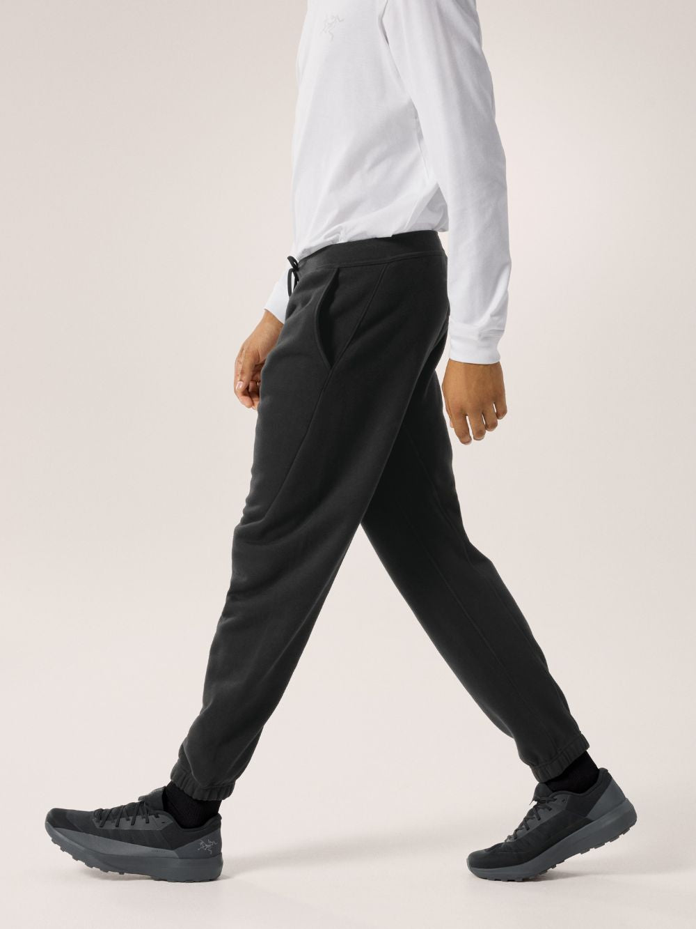 Emblem Fleece Jogger (M)