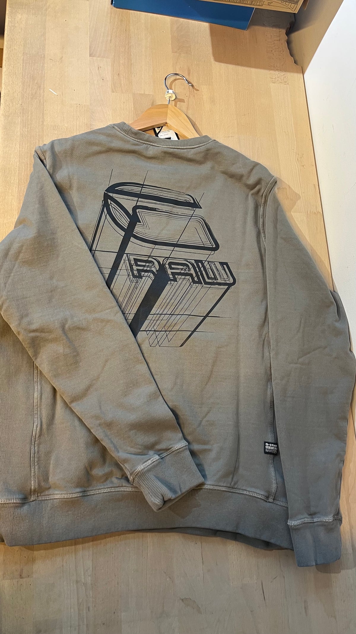 PREMIUM CORE R SW L/S G2-G137