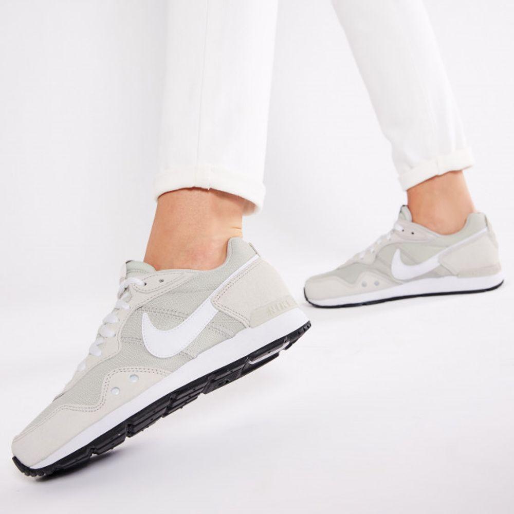 NIKE VENTURE RUNNER (W) - pikkorisport